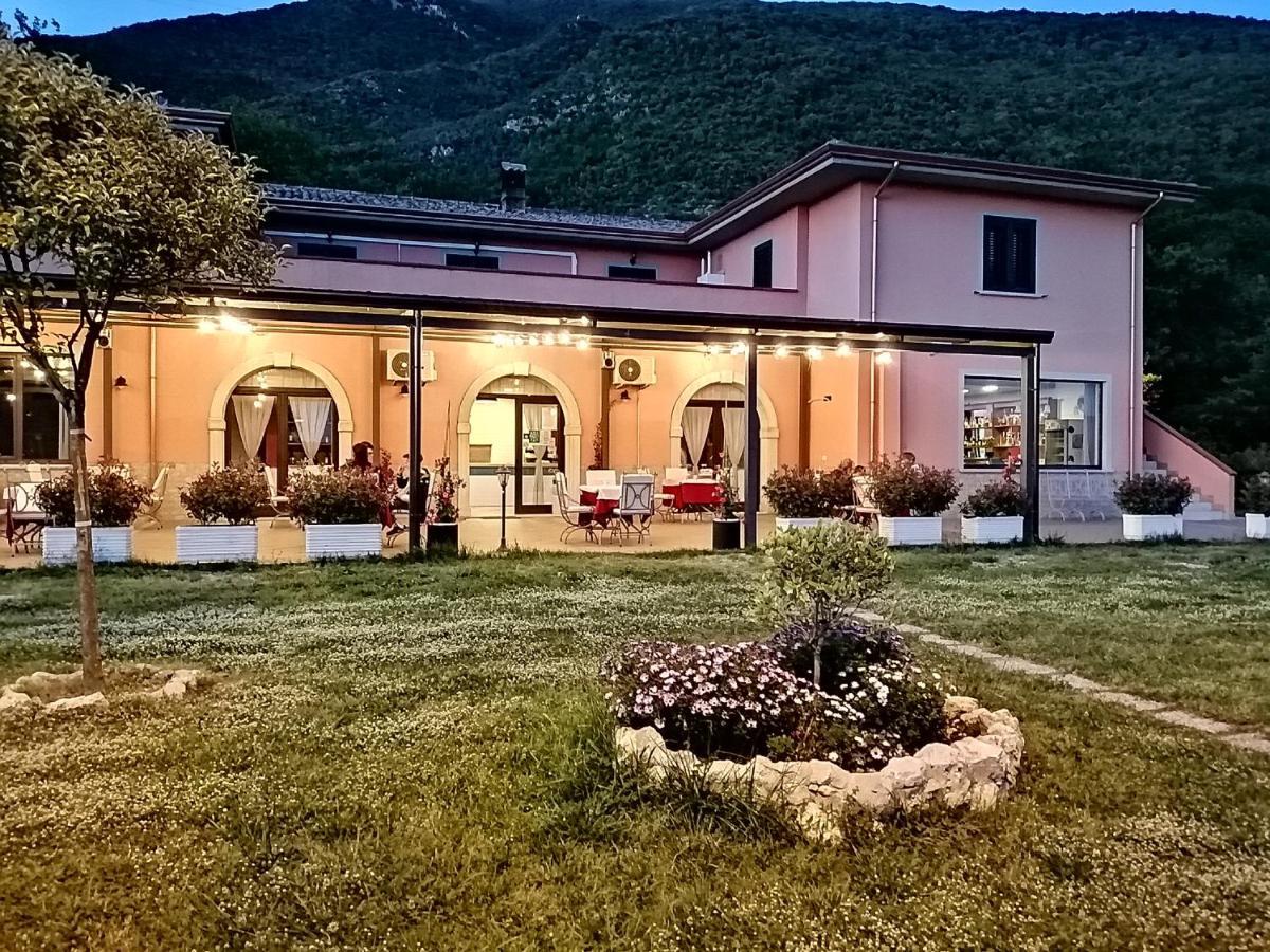 Salisu Country House Mignano Monte Lungo Ngoại thất bức ảnh